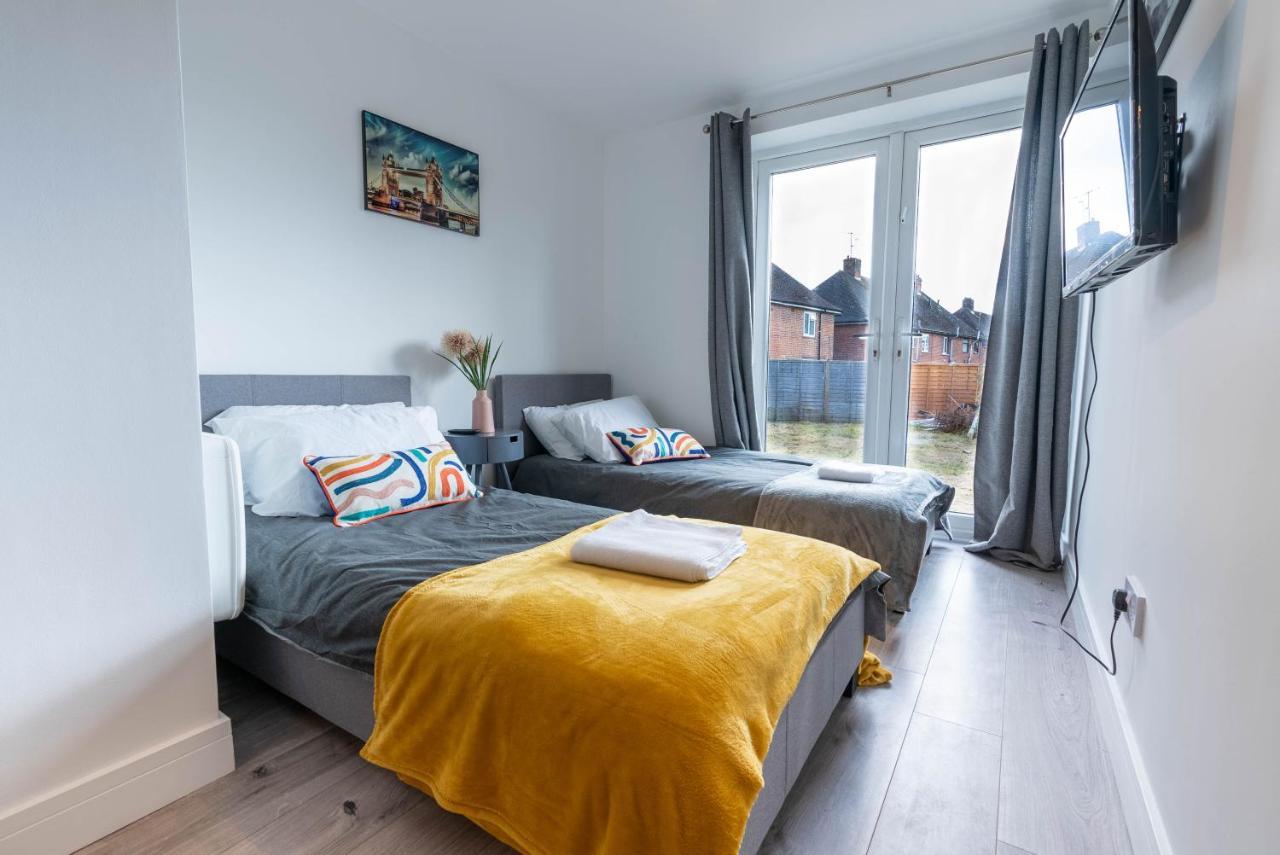Flat 03 Studio Flat Near Aylesbury Station Free Parking Екстериор снимка